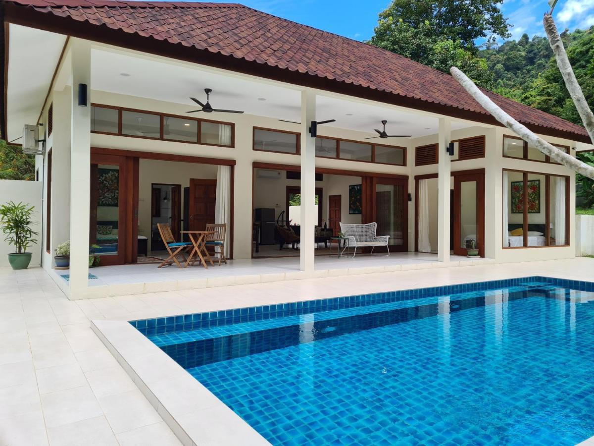 Villa Meranti - Spacious Private Pool Villa Pantai Cenang  Eksteriør billede