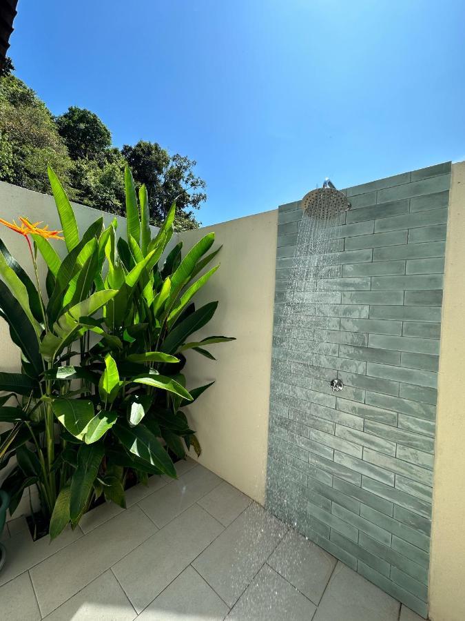Villa Meranti - Spacious Private Pool Villa Pantai Cenang  Eksteriør billede